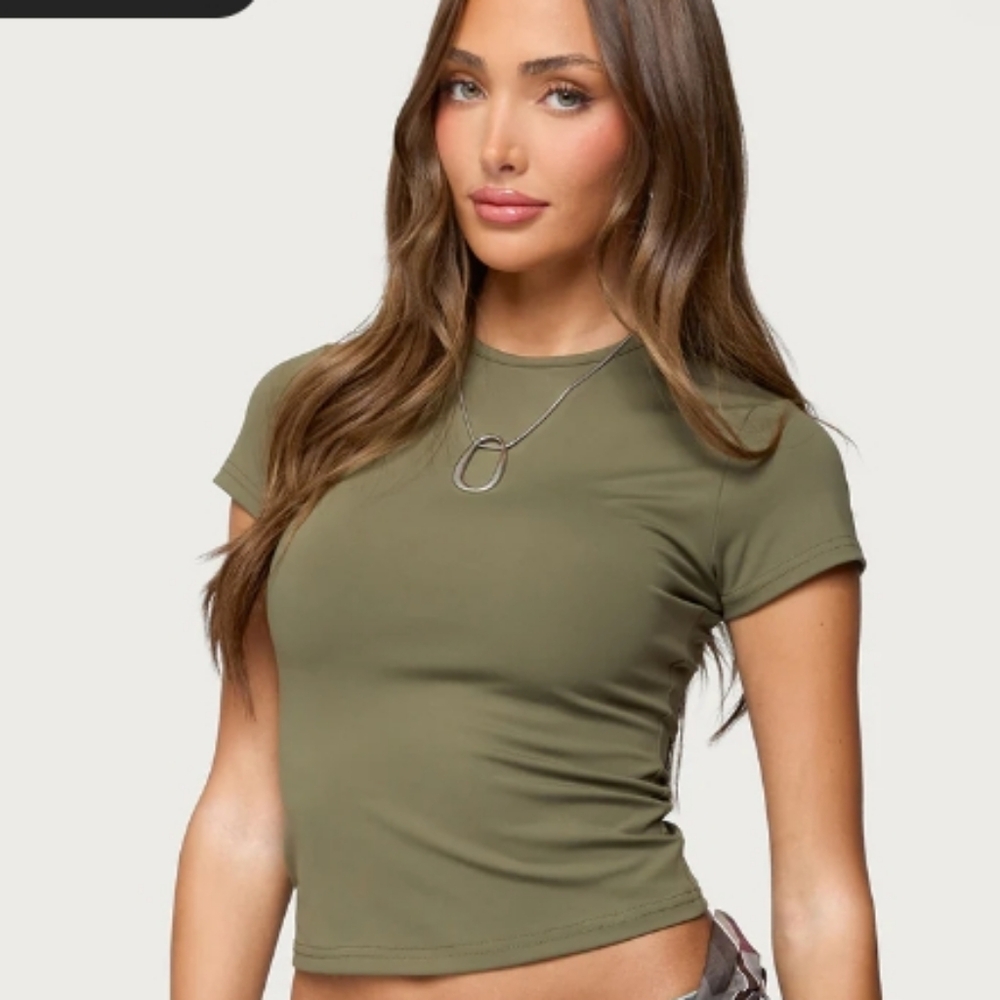 Edikted Olive Green Short Sleeve Cropped Tee
